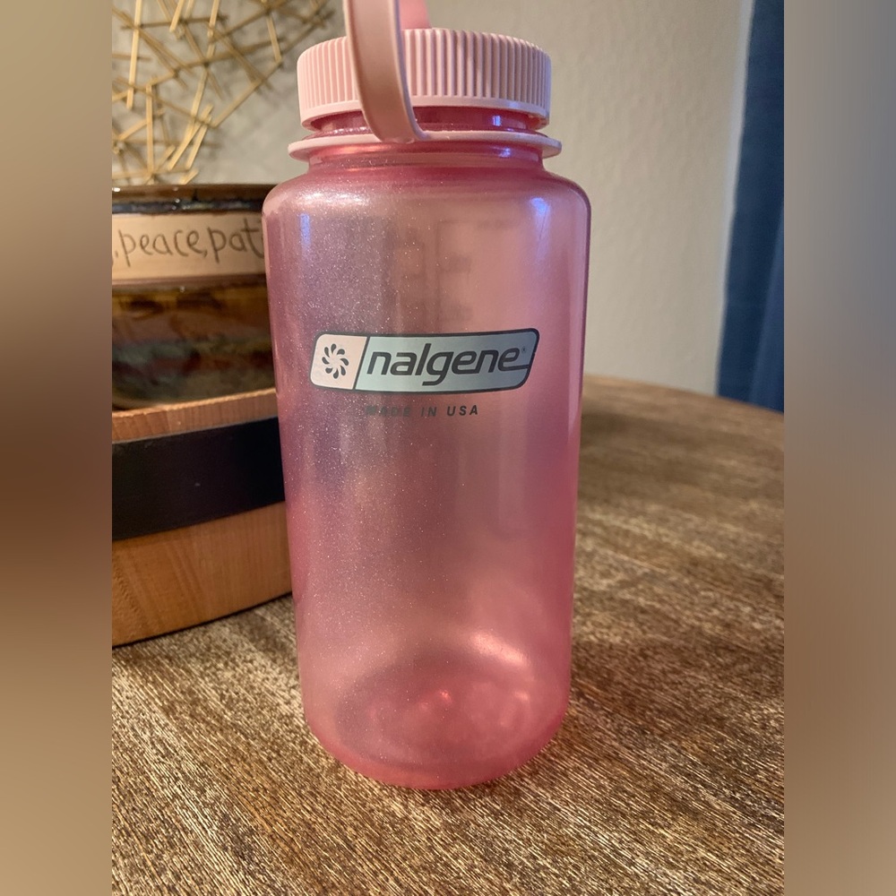 32oz Nalgene bottle pink sparkle